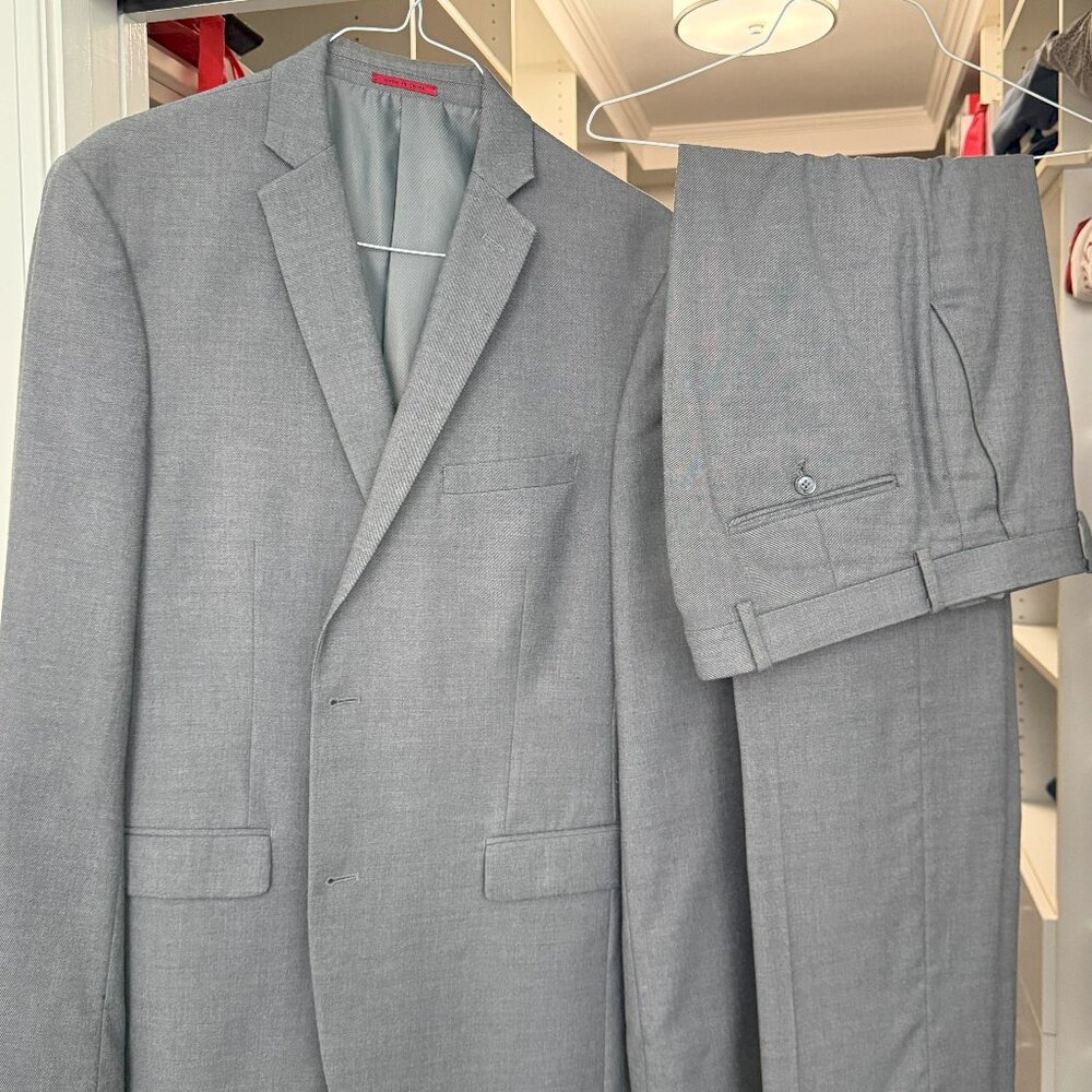 Alfani Slim Fit in Grey - Jacket (42L) & Pants (32W x 34L)